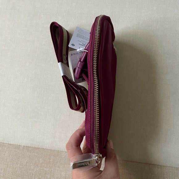 lululemon belt bag deep luxe Origami Convertible & Crossbody and a quick Everywhere Belt Bag Large 2L